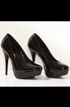 Load image into Gallery viewer, 3120-1 Lacquered high heels and platform - black
