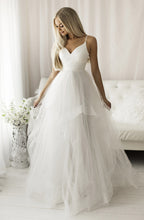 Load image into Gallery viewer, SENAT  PRINCESS DRESS WHITE 68001-3
