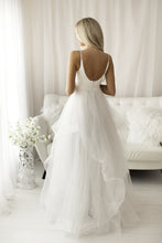 Load image into Gallery viewer, SENAT  PRINCESS DRESS WHITE 68001-3
