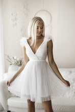 Load image into Gallery viewer, SENAT SHORT PLEATED  DRESS WHITE 66003-2
