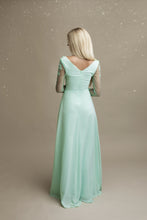 Load image into Gallery viewer, SENAT LACE DRESS MINT  67005-2
