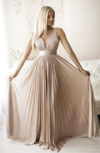 Load image into Gallery viewer, SENAT PLEATED  DRESS DELICATE PINK 66002-5
